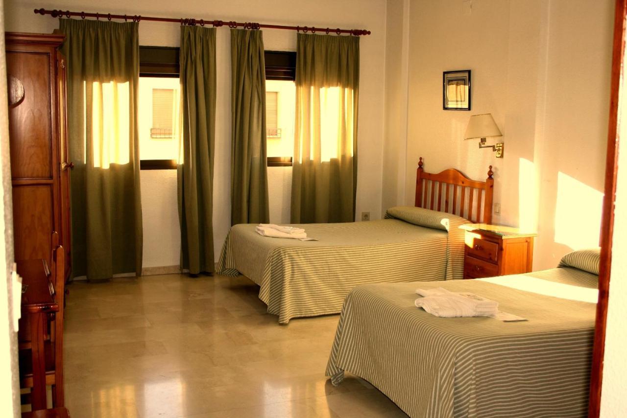Pension Reina Josefina Santafé Zimmer foto