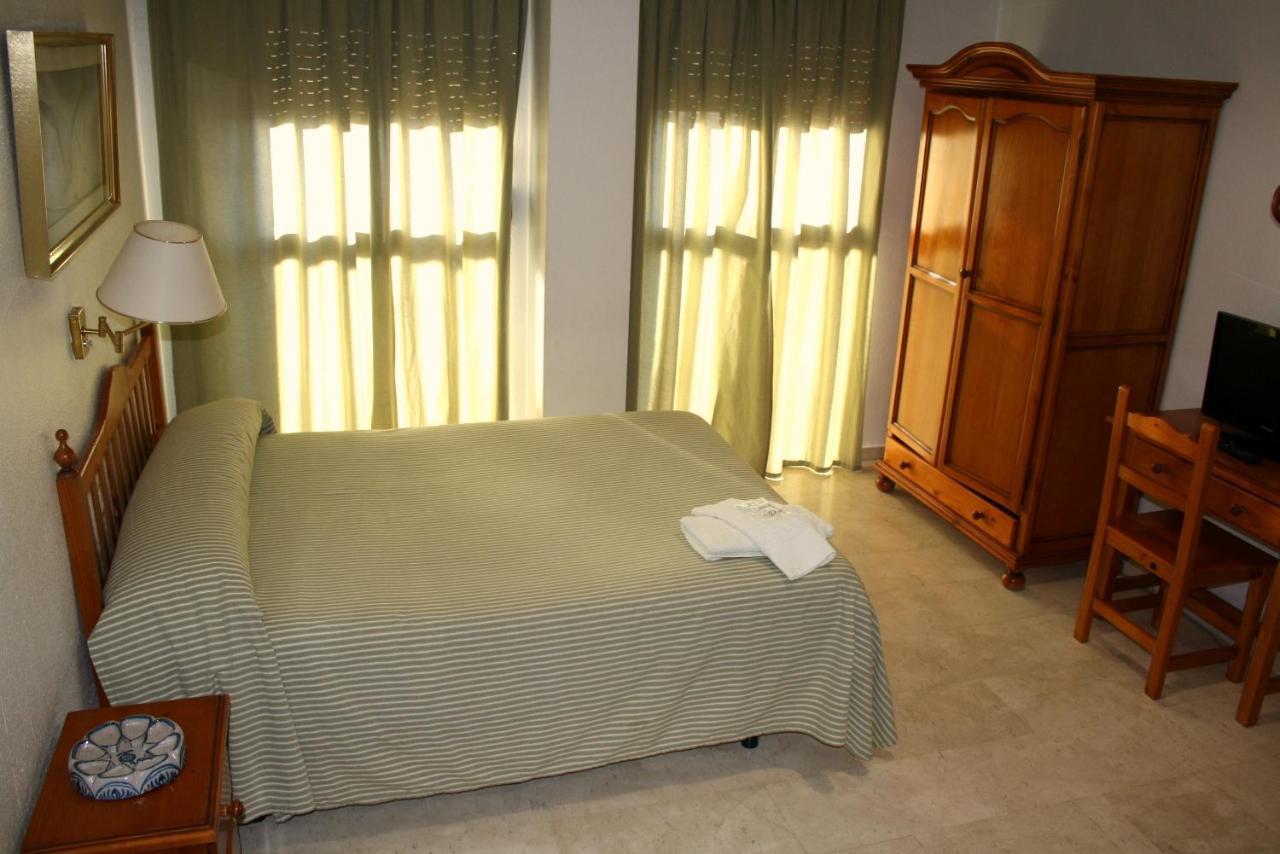 Pension Reina Josefina Santafé Zimmer foto